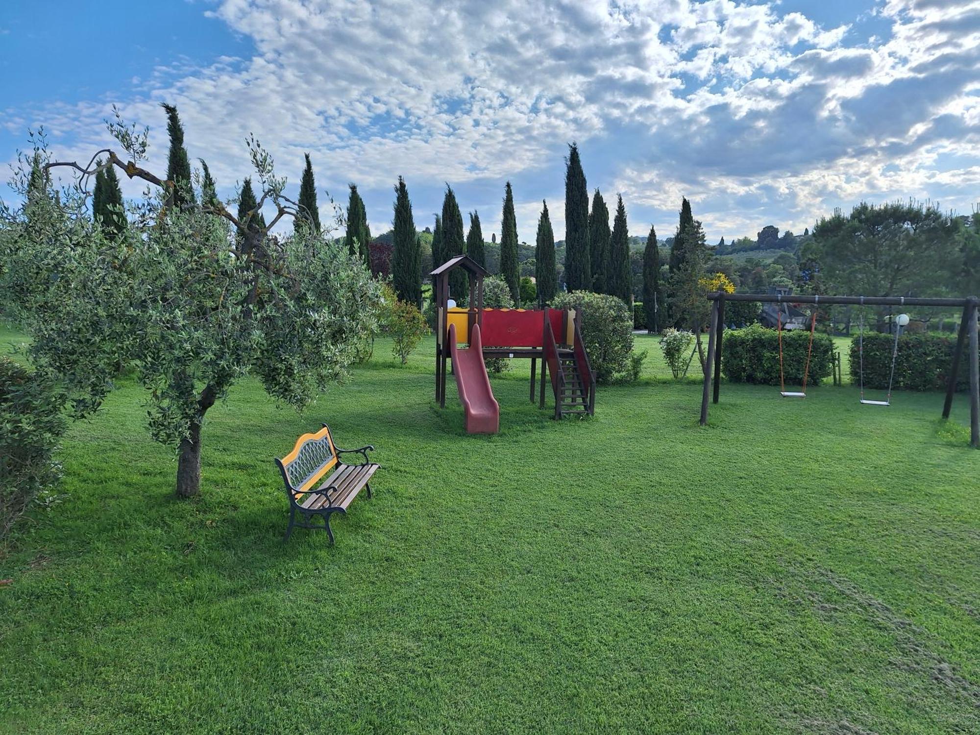 Antico Borgo Il Cardino Acomodação com café da manhã San Gimignano Exterior foto