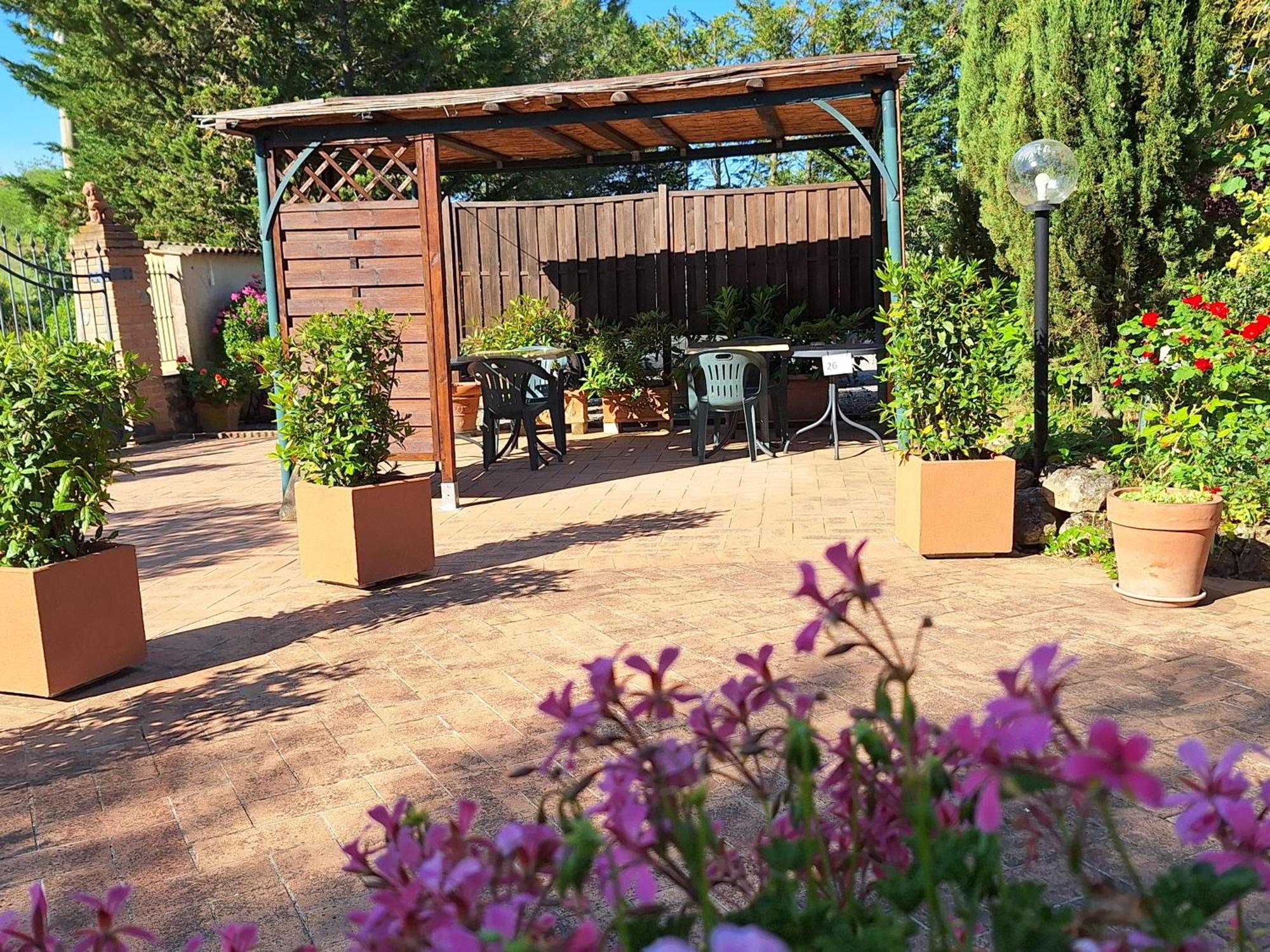 Antico Borgo Il Cardino Acomodação com café da manhã San Gimignano Exterior foto